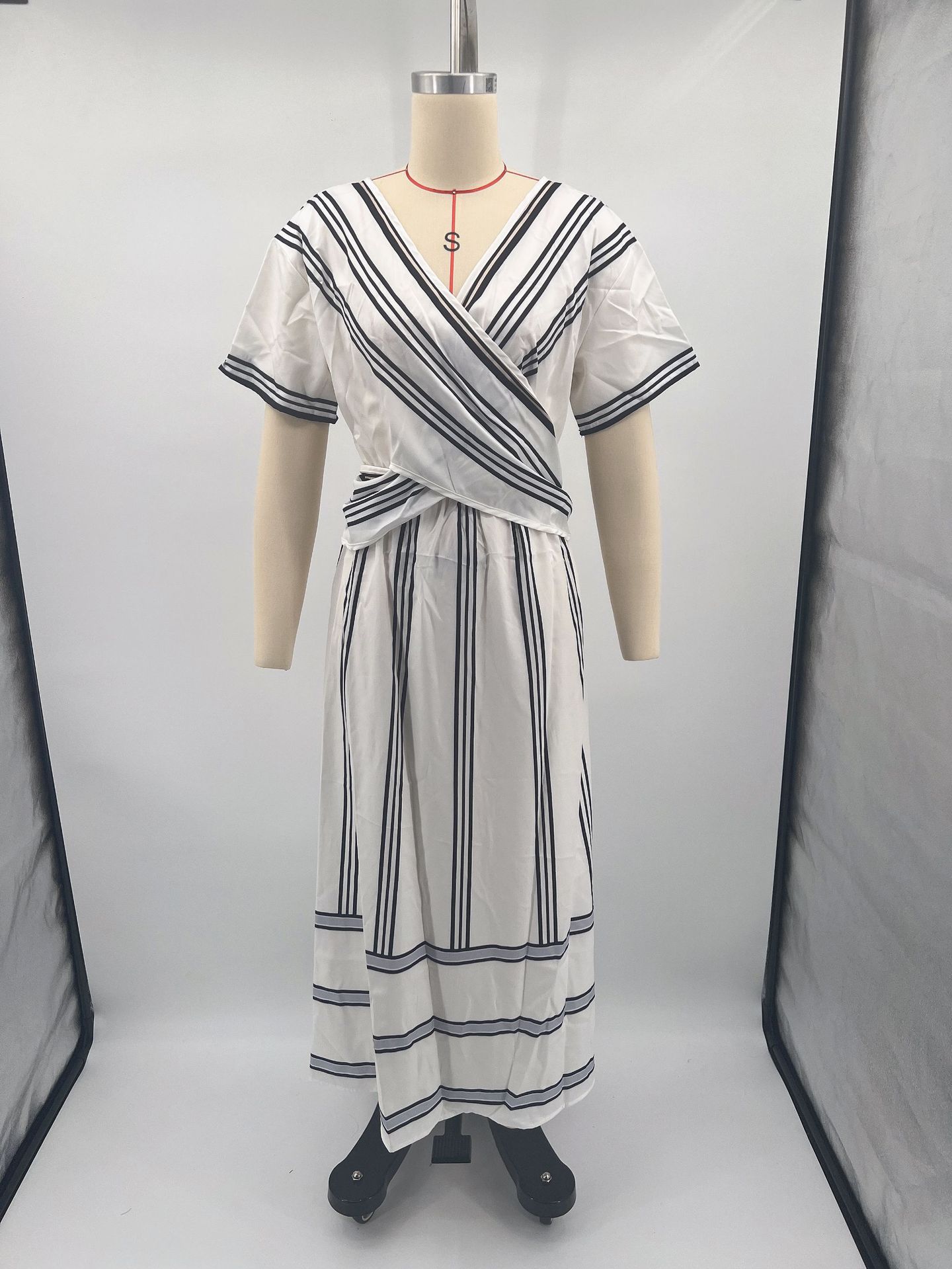 Elegant Summer Boho Maxi Dress – Lightweight Vacation Beach Dress
