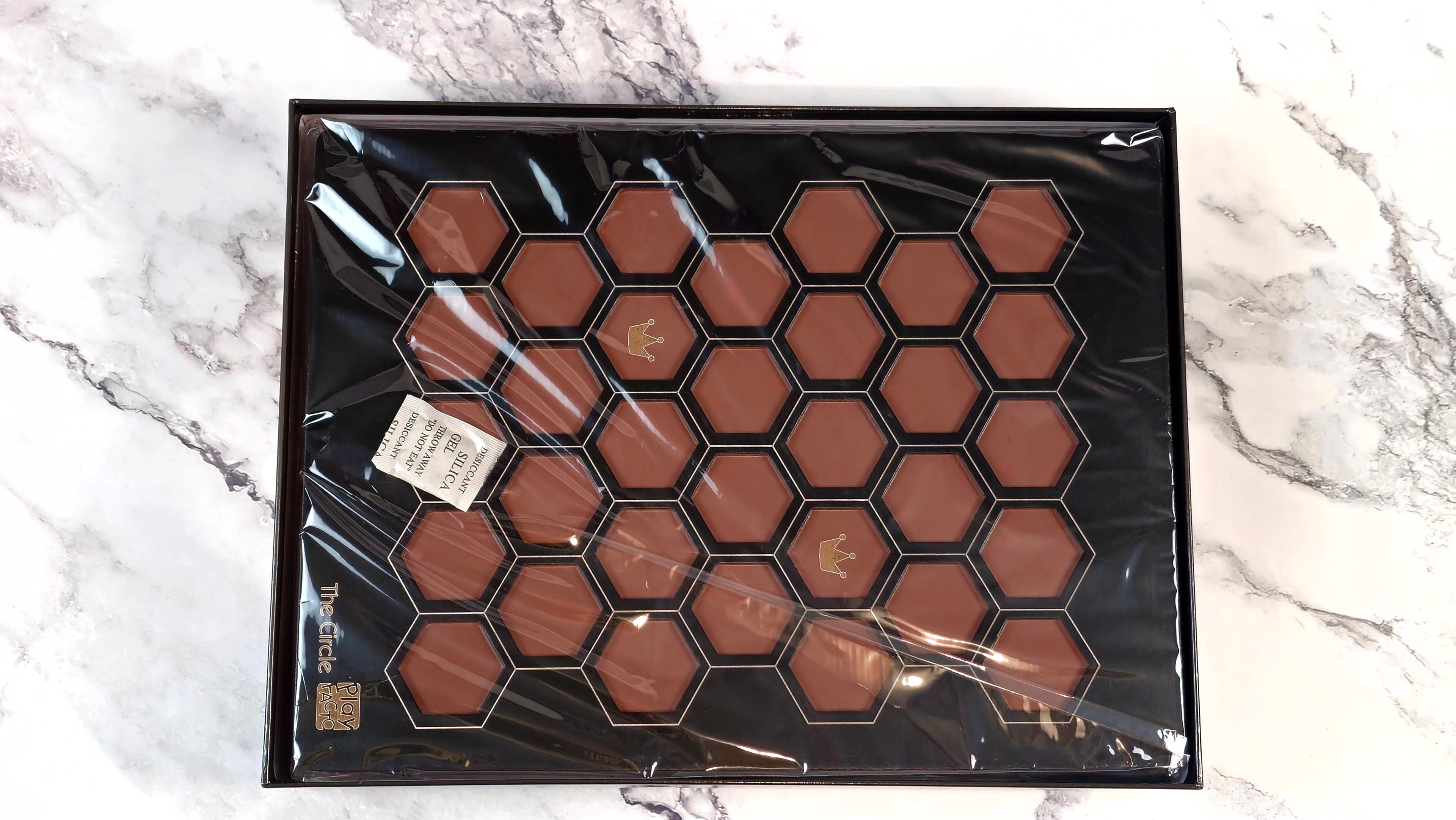 The Circle Hexagon Strategy Game for Kids & Adults Ages 5+ | PlayFACTO