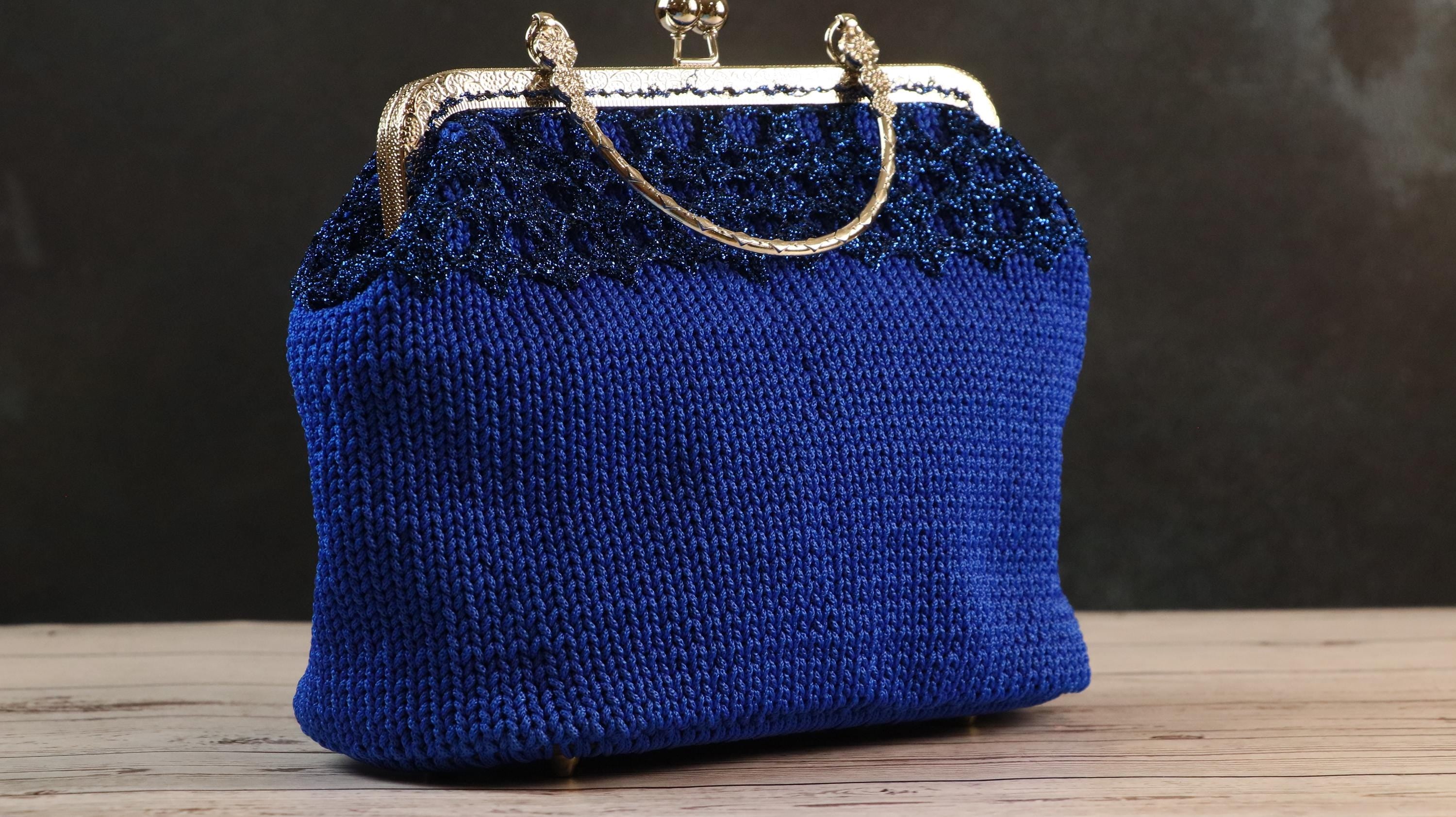 Elegant Knitted Purse for Women