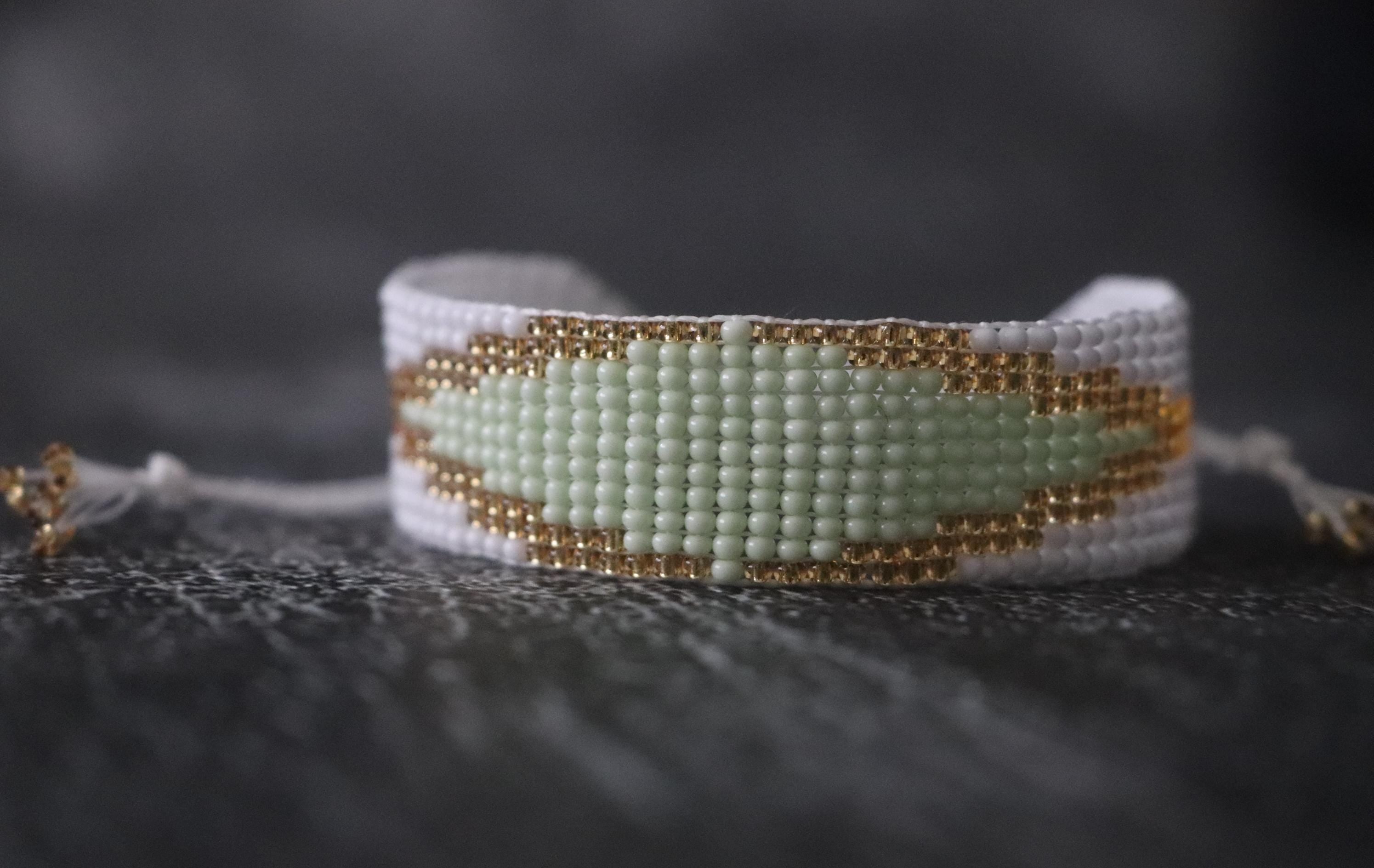 Gold and White Beaded Pattern Bracelet