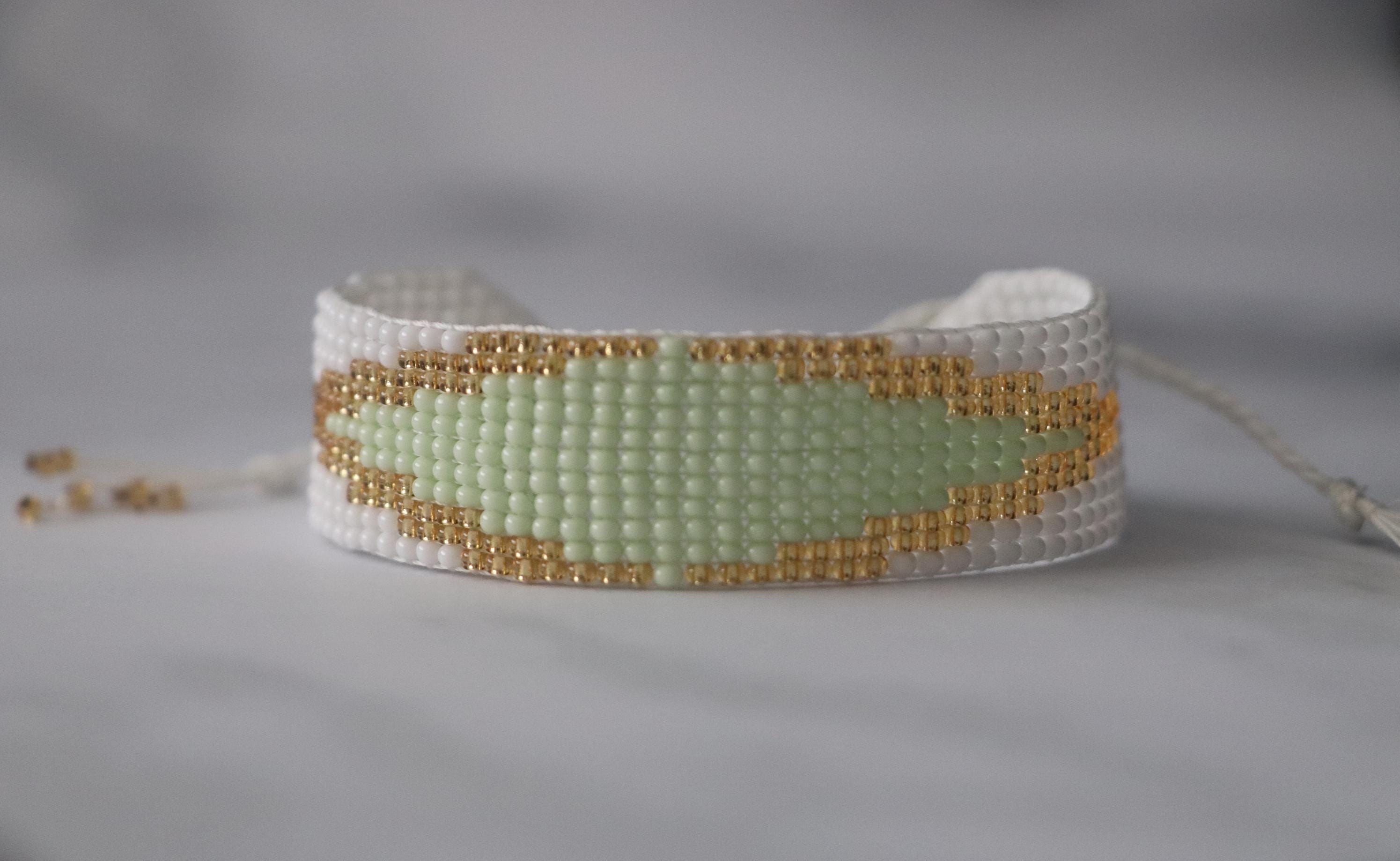 Gold and White Beaded Pattern Bracelet