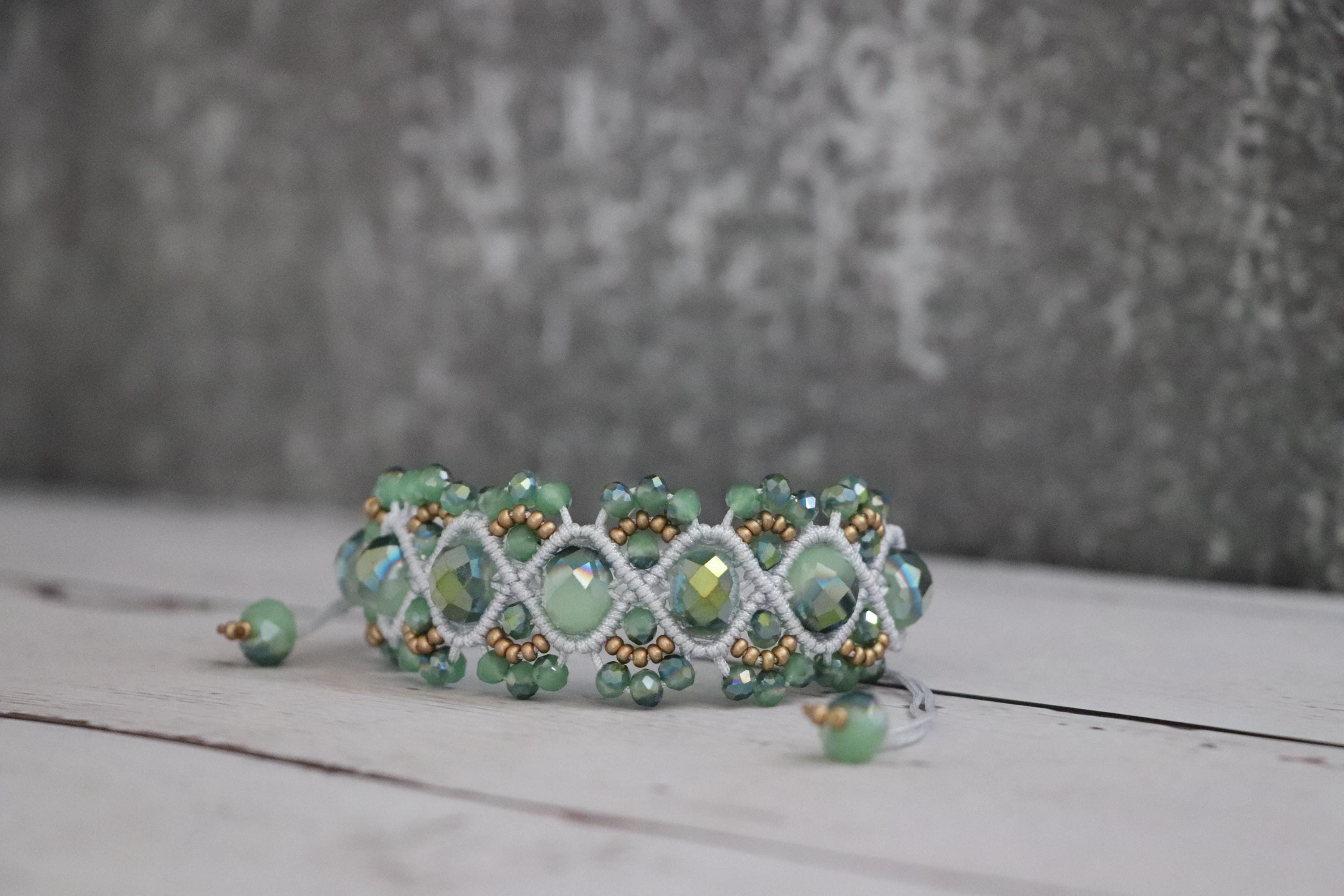 Green Crystal & Gold Seed Bead Macramé Bracelet