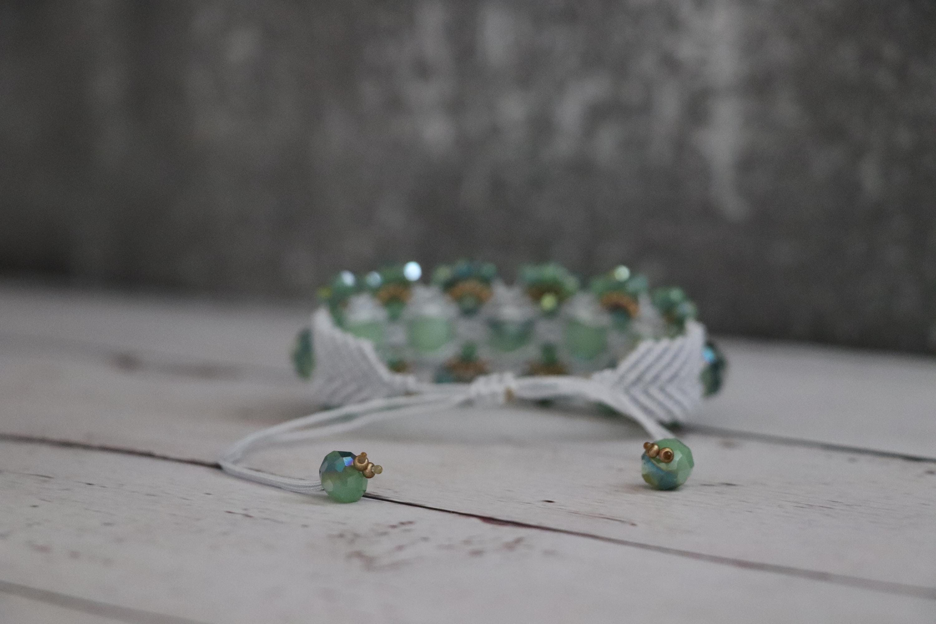 Green Crystal & Gold Seed Bead Macramé Bracelet