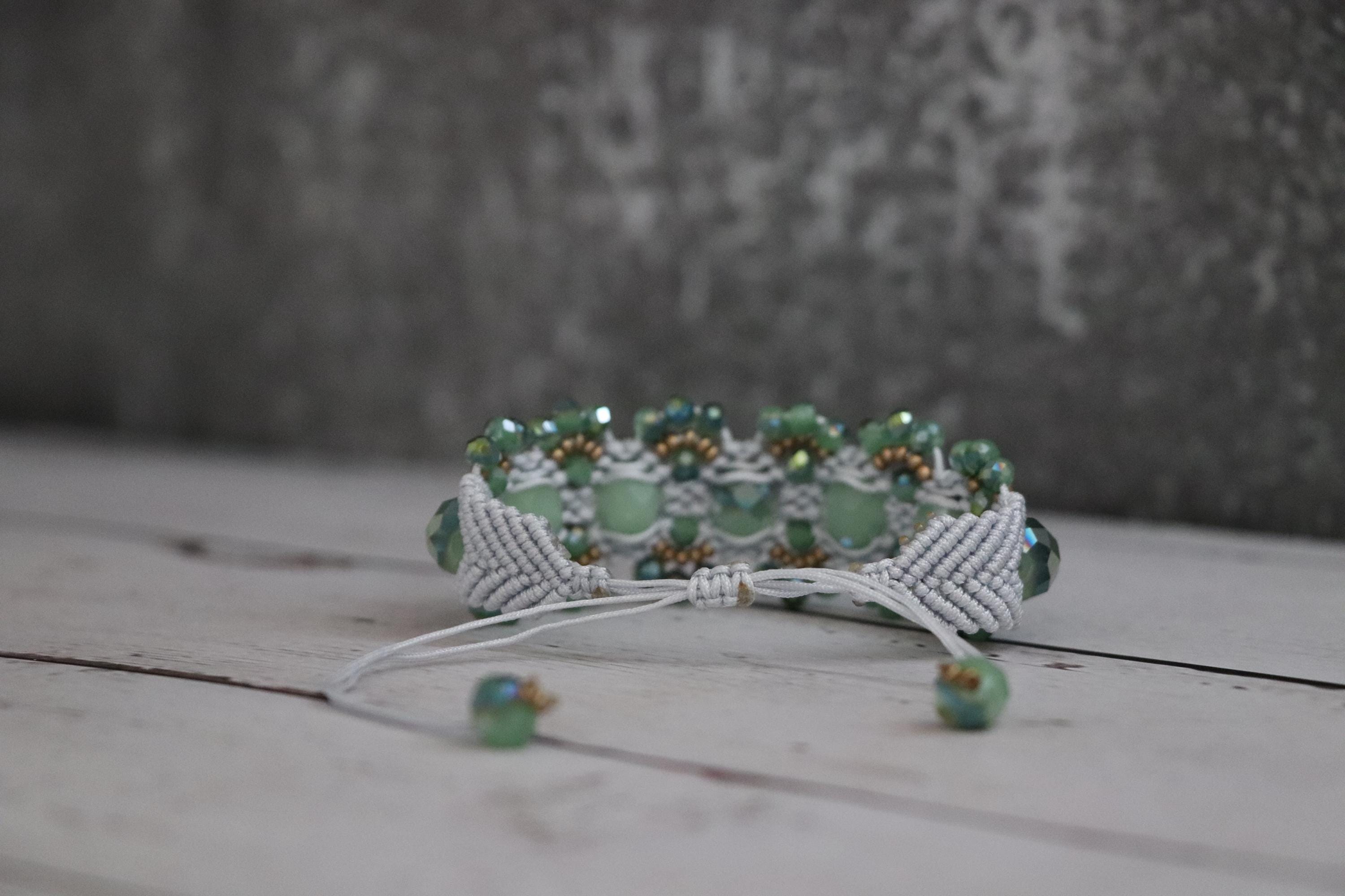 Green Crystal & Gold Seed Bead Macramé Bracelet