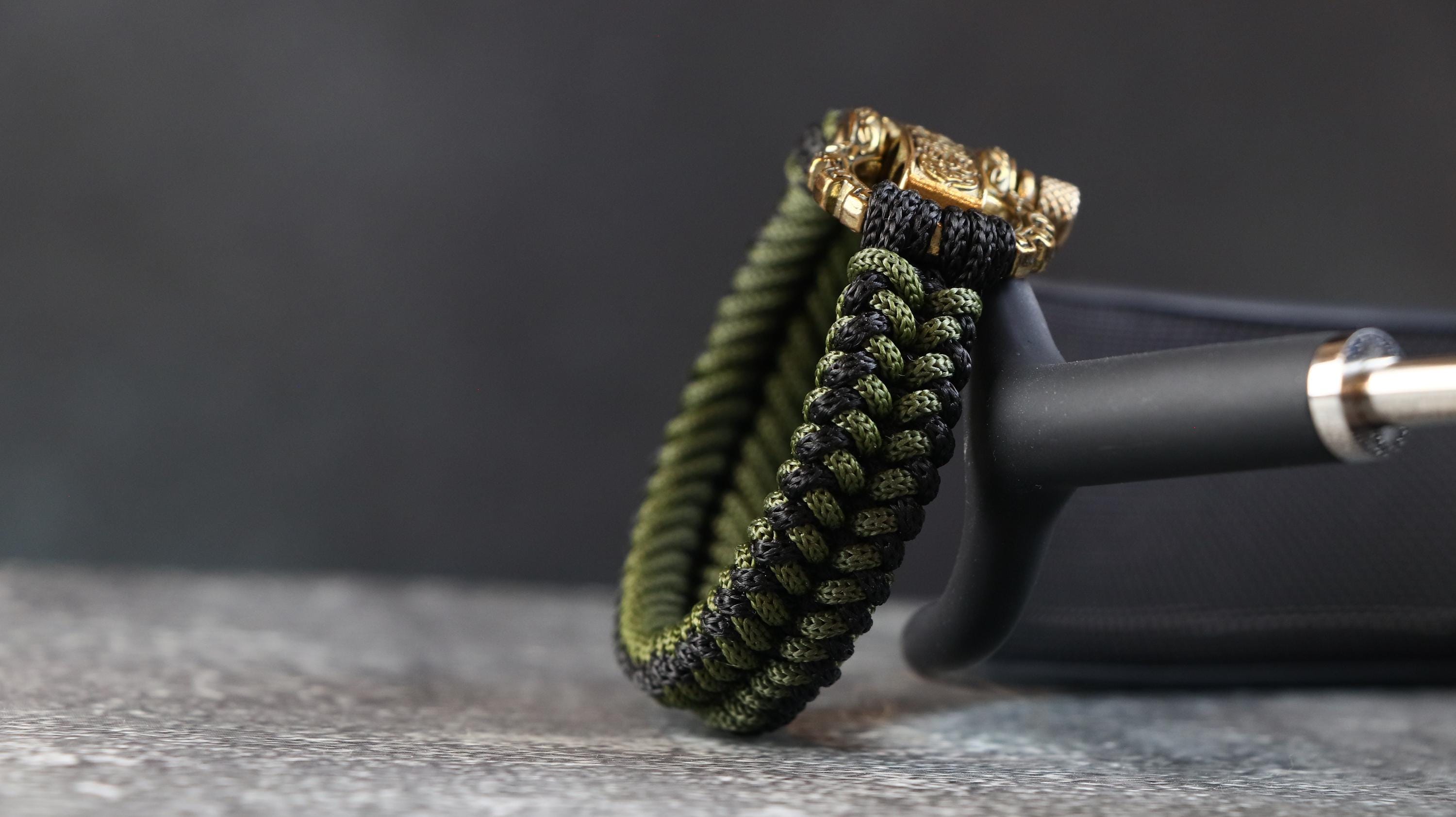 Handmade Green & Black Patterned Paracord Men’s Bracelet