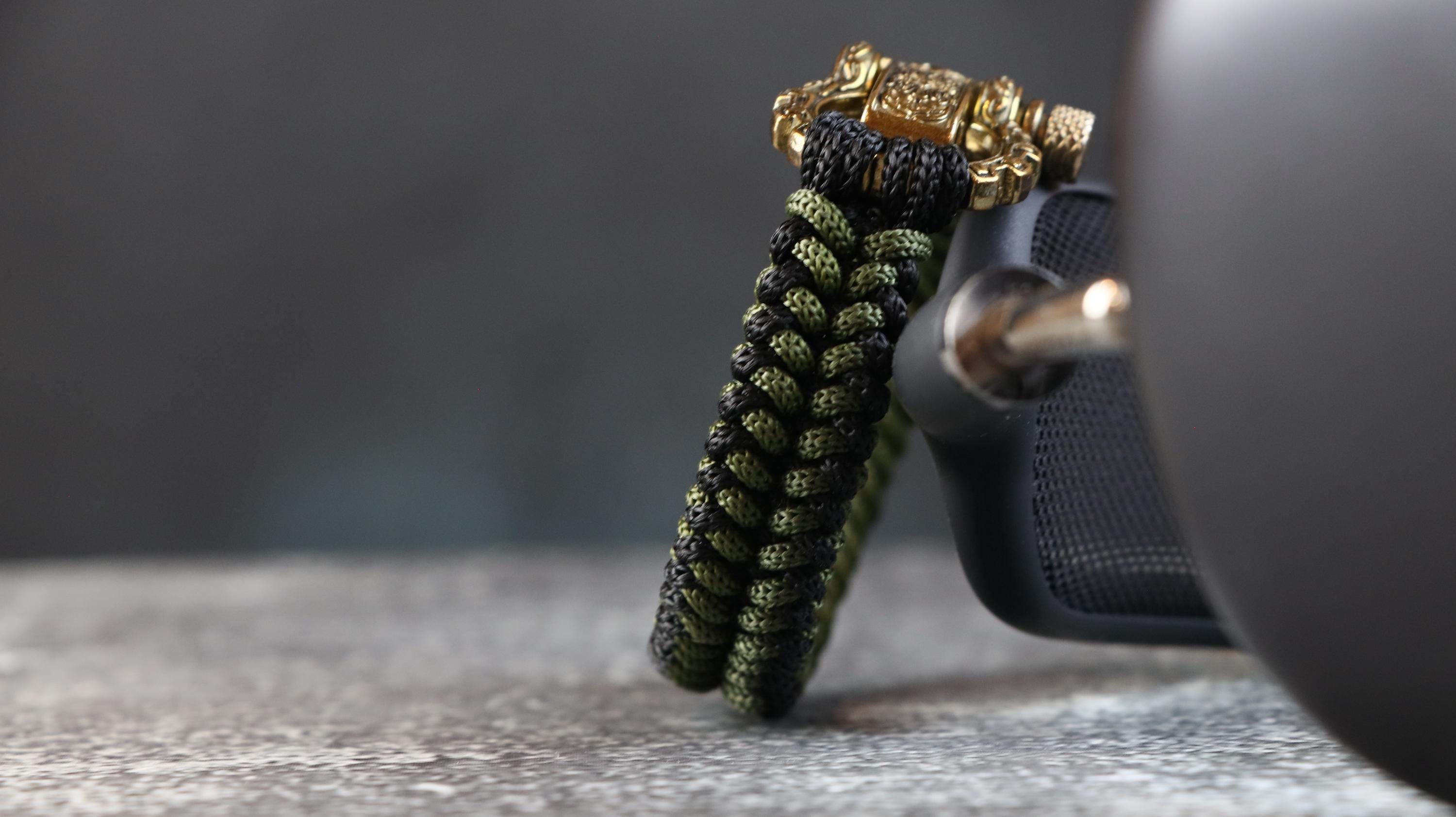 Handmade Green & Black Patterned Paracord Men’s Bracelet