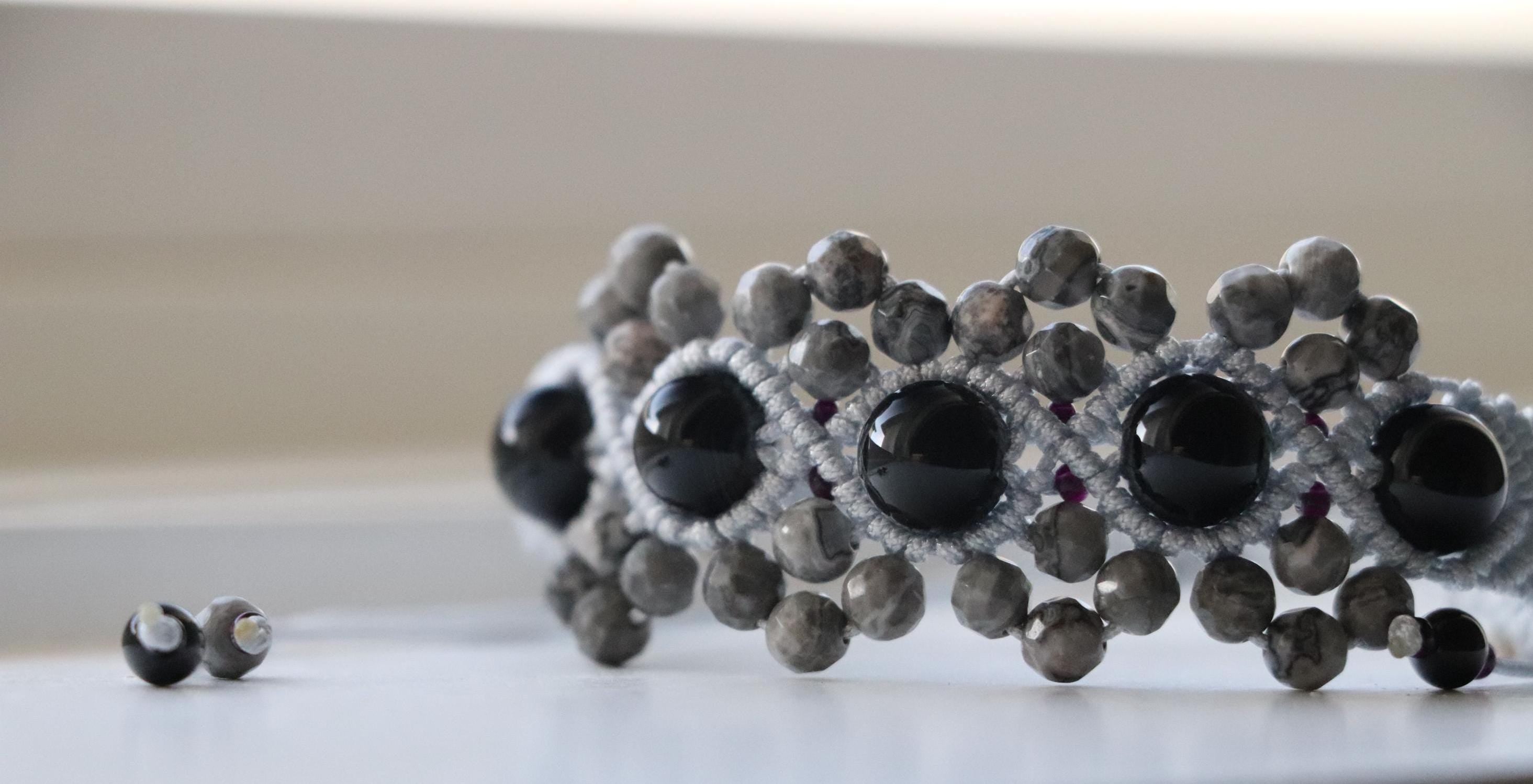 Macramé Gray and Black Bead Bracelet