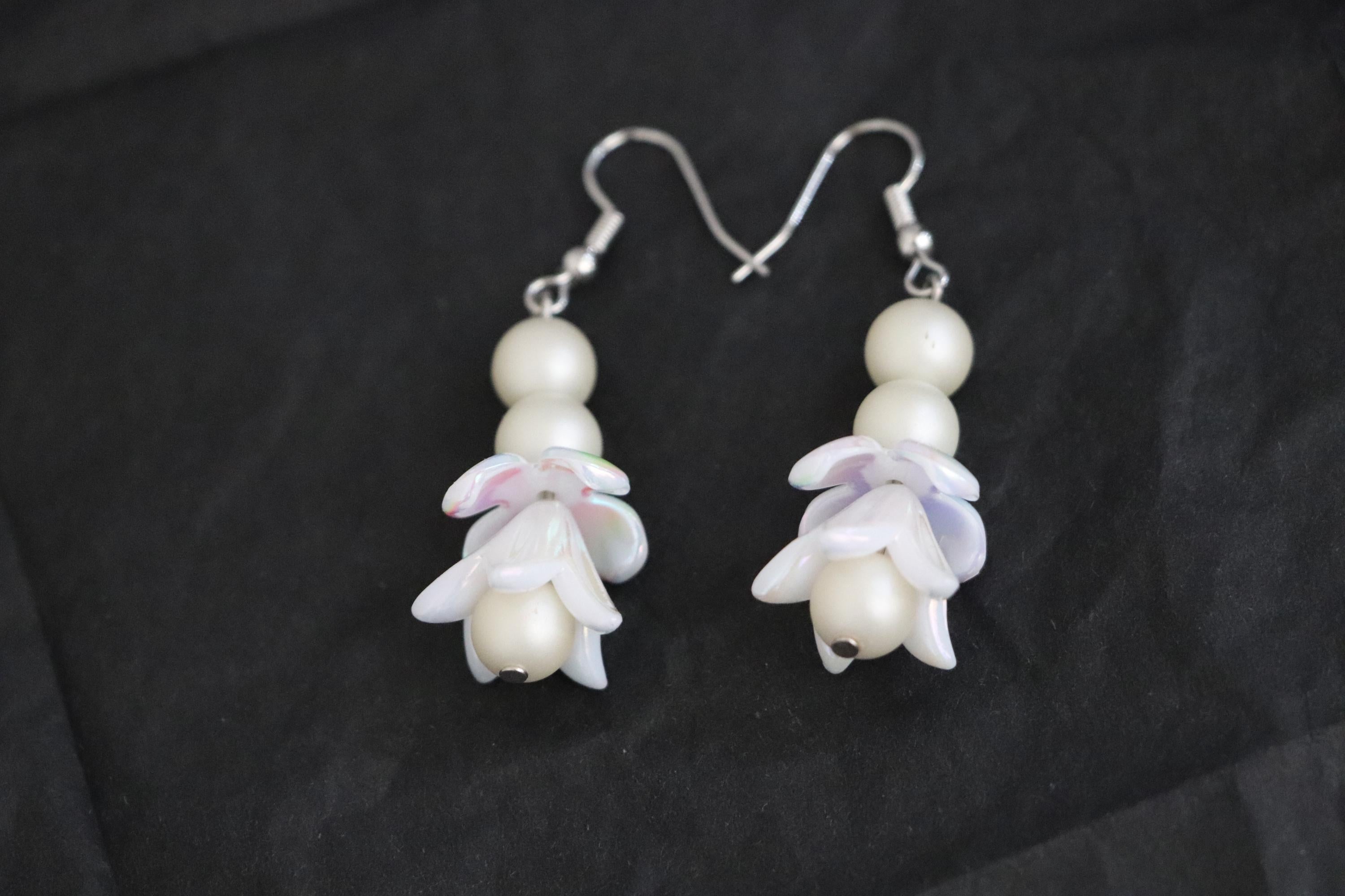 White flower earrings